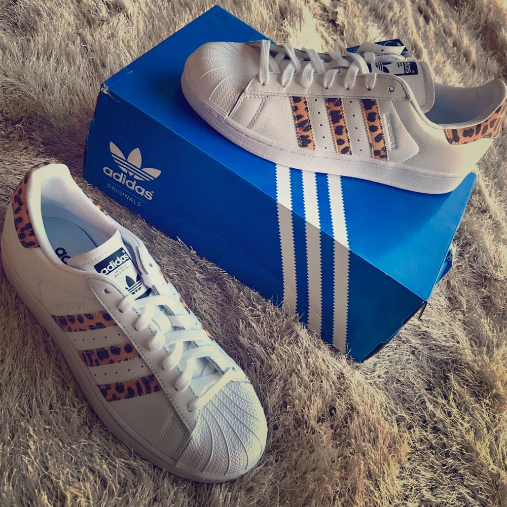 Cheetah ADIDAS Superstar ⭐️ - Picture 2 of 5